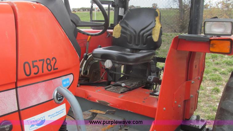 image for item E3869 2000 Massey-Ferguson 4263 MFWD tractor