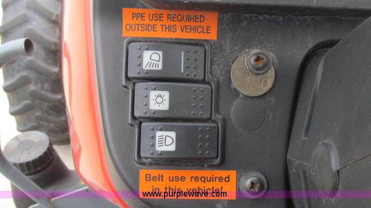 image for item E3869 2000 Massey-Ferguson 4263 MFWD tractor