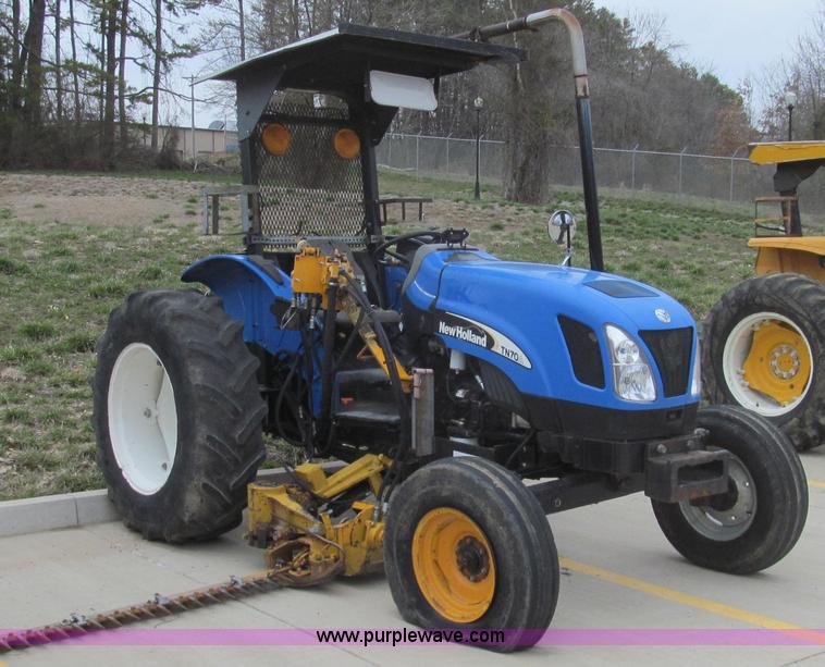 image for item E3870 2004 New Holland TN70 tractor