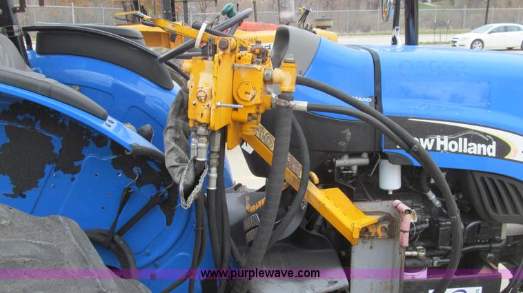 image for item E3870 2004 New Holland TN70 tractor