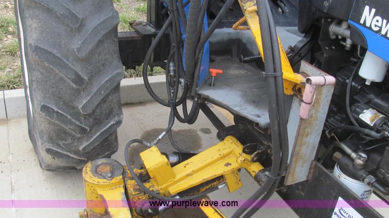 image for item E3870 2004 New Holland TN70 tractor