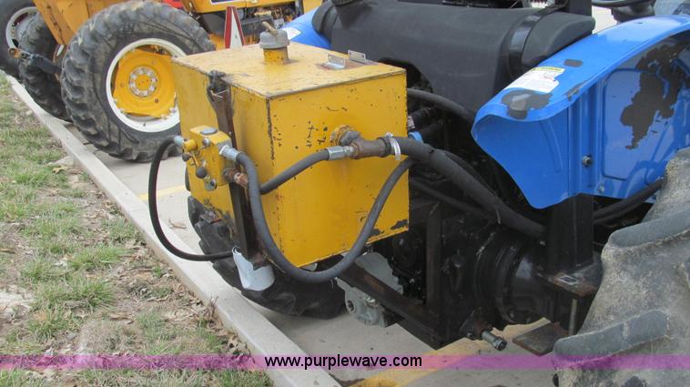 image for item E3870 2004 New Holland TN70 tractor