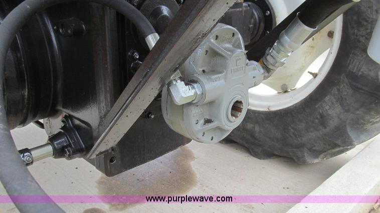 image for item E3870 2004 New Holland TN70 tractor