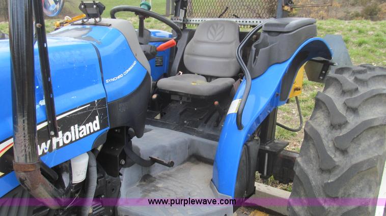image for item E3870 2004 New Holland TN70 tractor