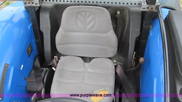 image for item E3870 2004 New Holland TN70 tractor