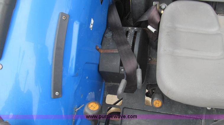 image for item E3870 2004 New Holland TN70 tractor