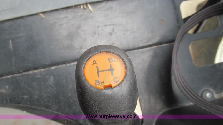 image for item E3870 2004 New Holland TN70 tractor