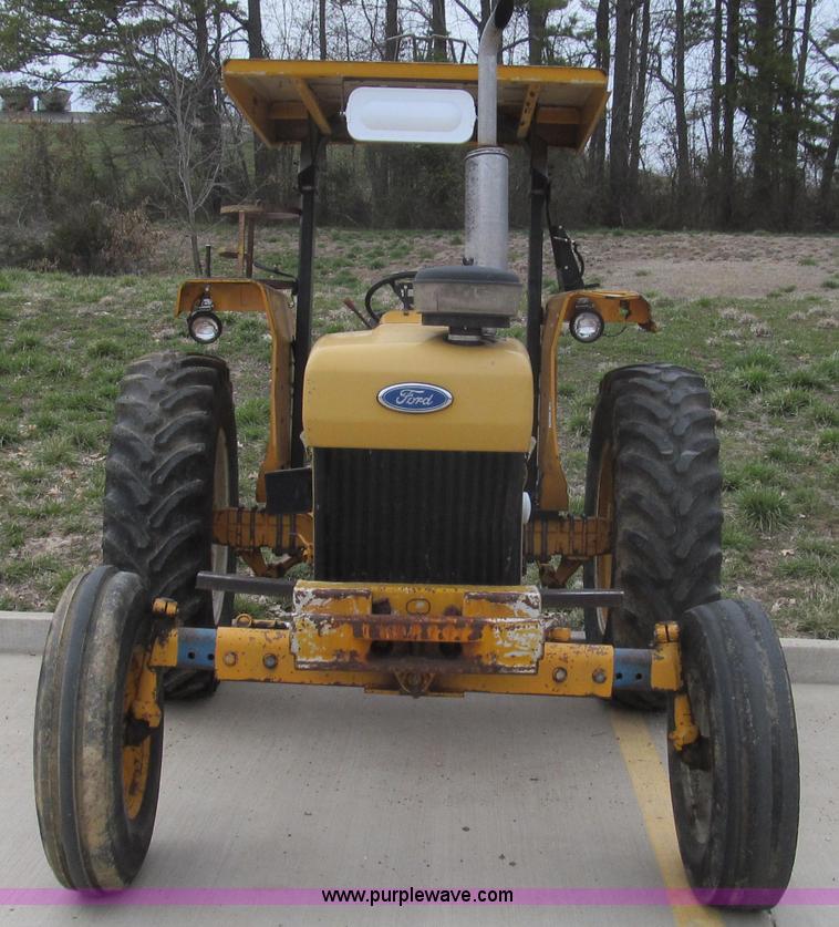 image for item E3871 1992 Ford 4630 tractor