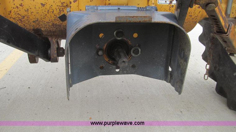 image for item E3871 1992 Ford 4630 tractor