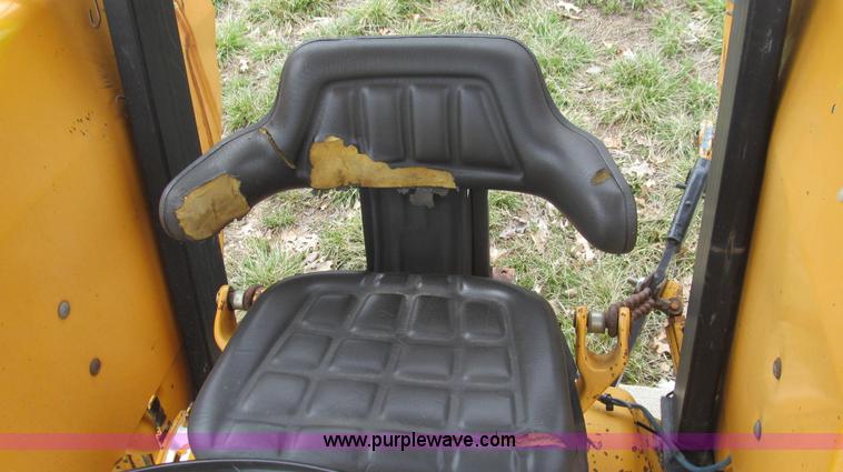 image for item E3871 1992 Ford 4630 tractor