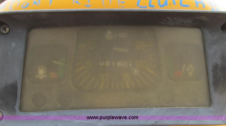 image for item E3871 1992 Ford 4630 tractor