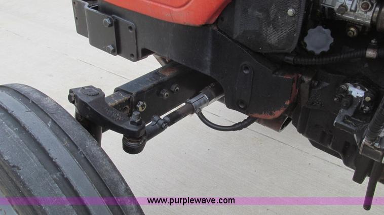 image for item E3872 1999 Massey-Ferguson 4253 tractor