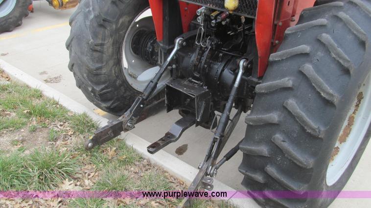 image for item E3872 1999 Massey-Ferguson 4253 tractor