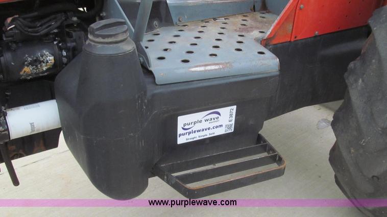 image for item E3872 1999 Massey-Ferguson 4253 tractor