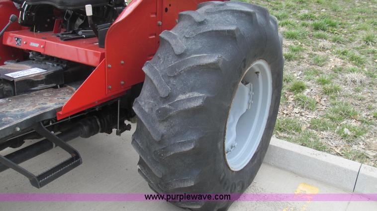 image for item E3873 2006 Massey-Ferguson 471 MFWD tractor