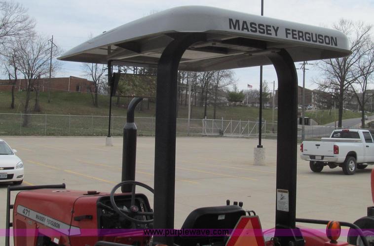 image for item E3873 2006 Massey-Ferguson 471 MFWD tractor