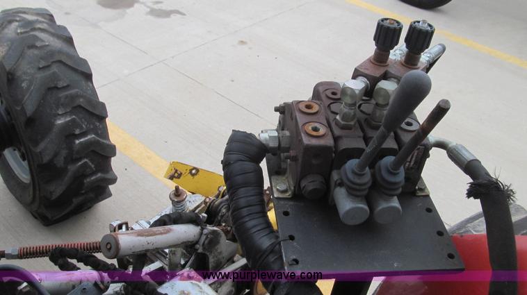 image for item E3873 2006 Massey-Ferguson 471 MFWD tractor