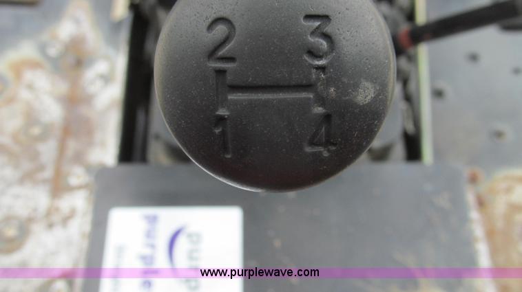 image for item E3873 2006 Massey-Ferguson 471 MFWD tractor