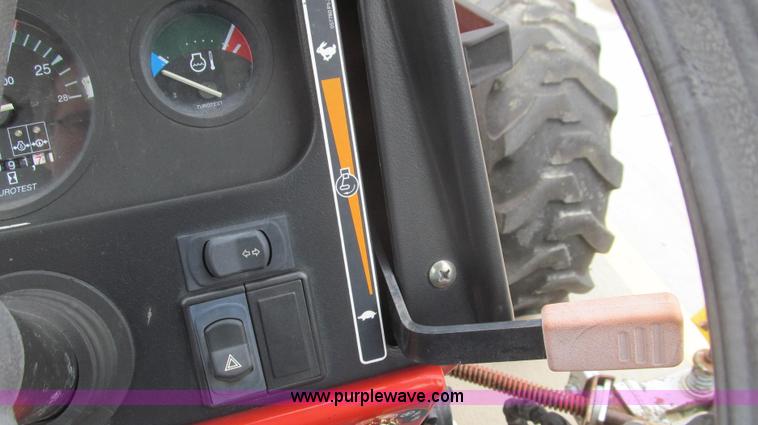 image for item E3873 2006 Massey-Ferguson 471 MFWD tractor