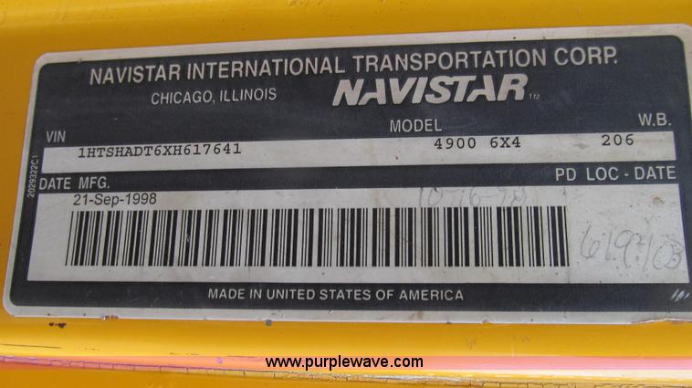 image for item E3900 1999 International 4900 dump truck