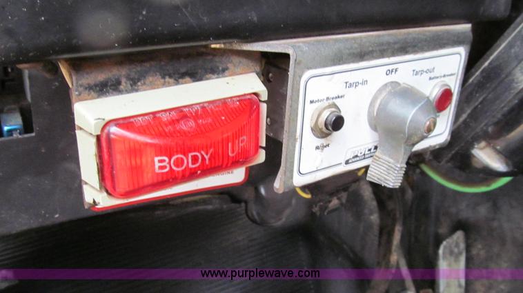 image for item E3902 2002 International 4900 CrewCab dump truck