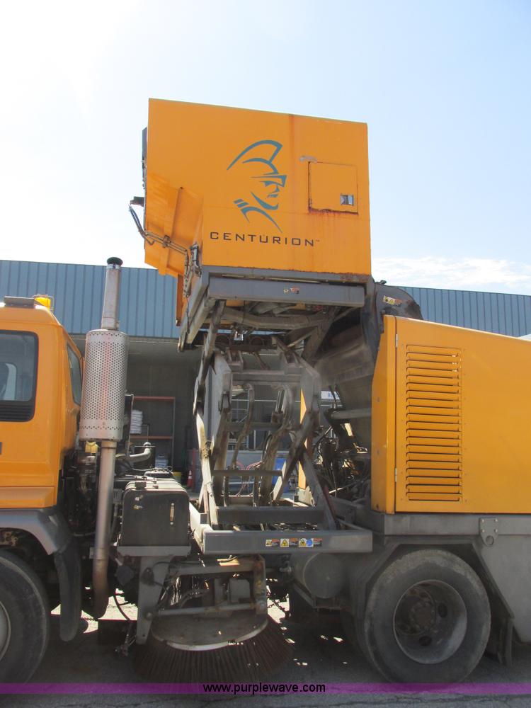 image for item E7170 2004 GMC T7500 Centurion street sweeper