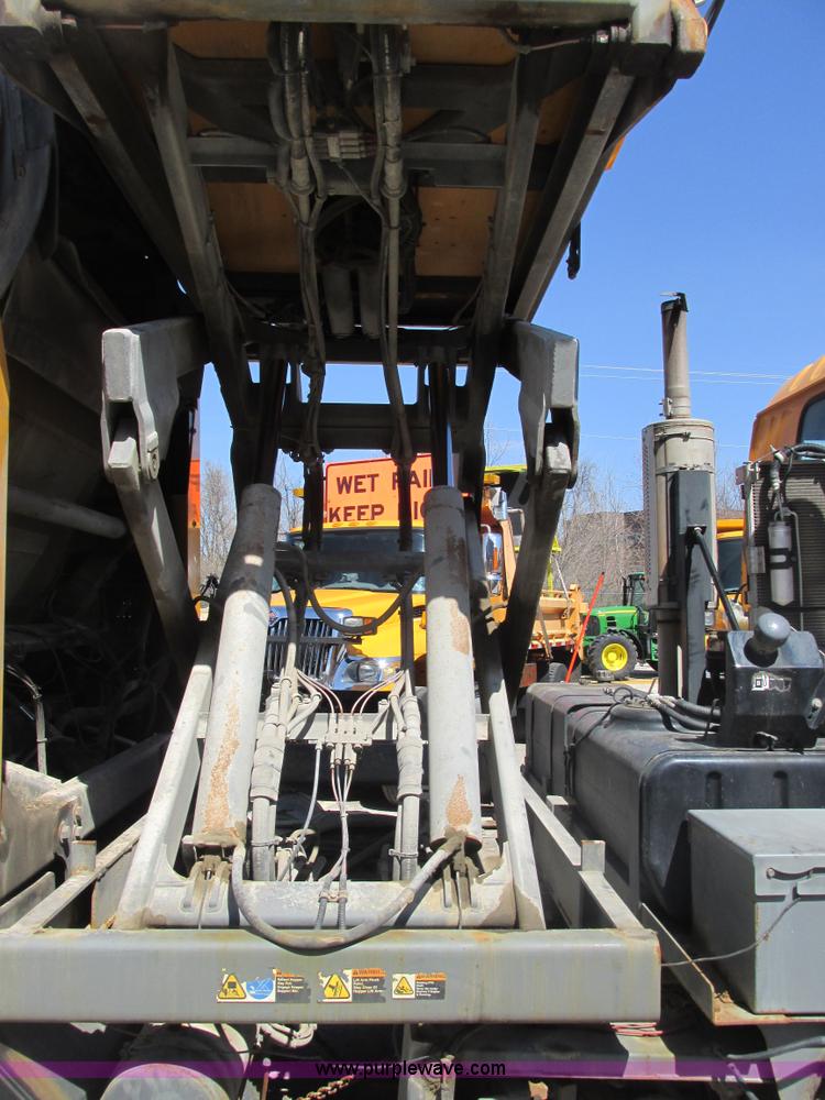 image for item E7170 2004 GMC T7500 Centurion street sweeper