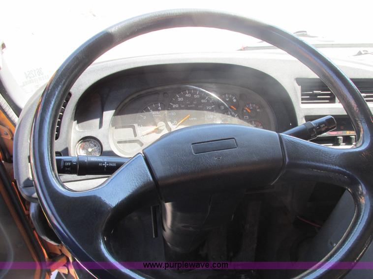 image for item E7170 2004 GMC T7500 Centurion street sweeper