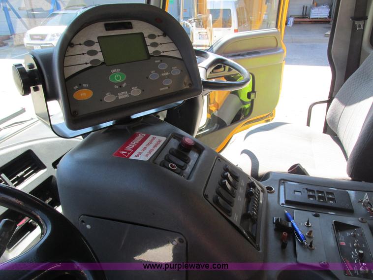 image for item E7170 2004 GMC T7500 Centurion street sweeper