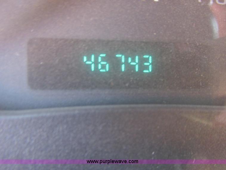 image for item E7170 2004 GMC T7500 Centurion street sweeper