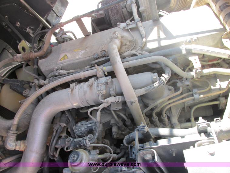 image for item E7170 2004 GMC T7500 Centurion street sweeper