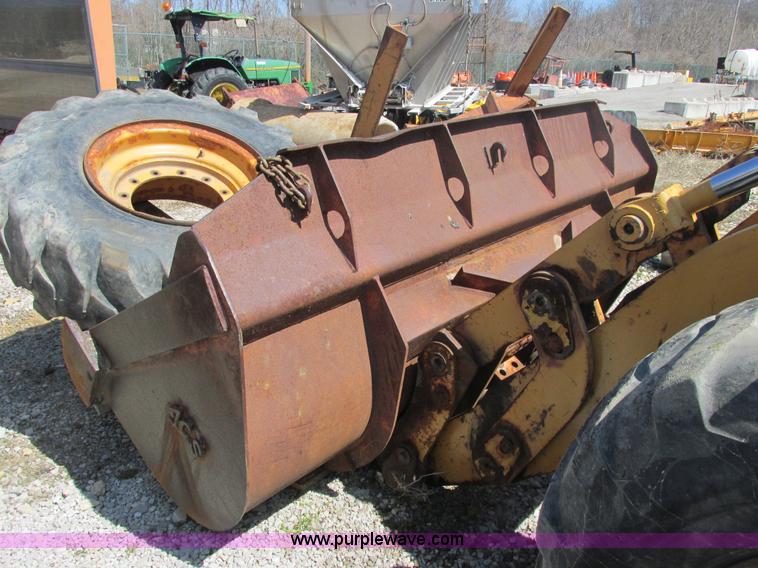 image for item E7173 1997 Case 621B XT articulated wheel loader