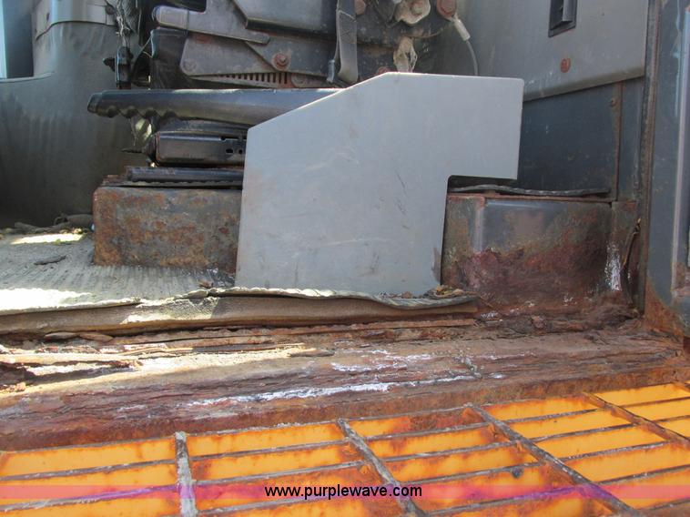 image for item E7173 1997 Case 621B XT articulated wheel loader