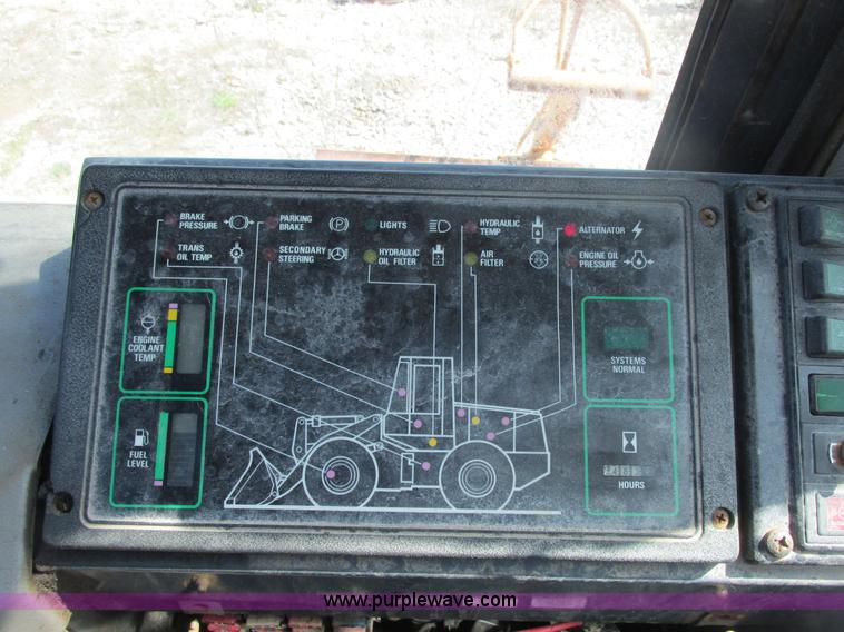 image for item E7173 1997 Case 621B XT articulated wheel loader