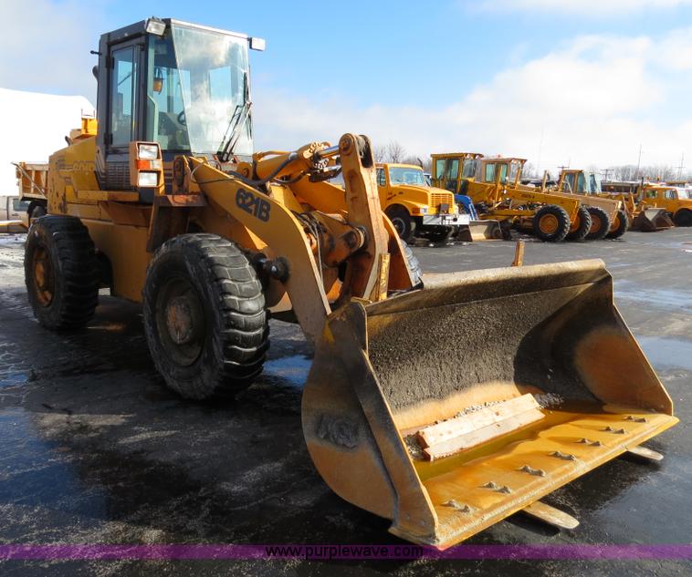 image for item F4334 1998 Case 621B articulated wheel loader