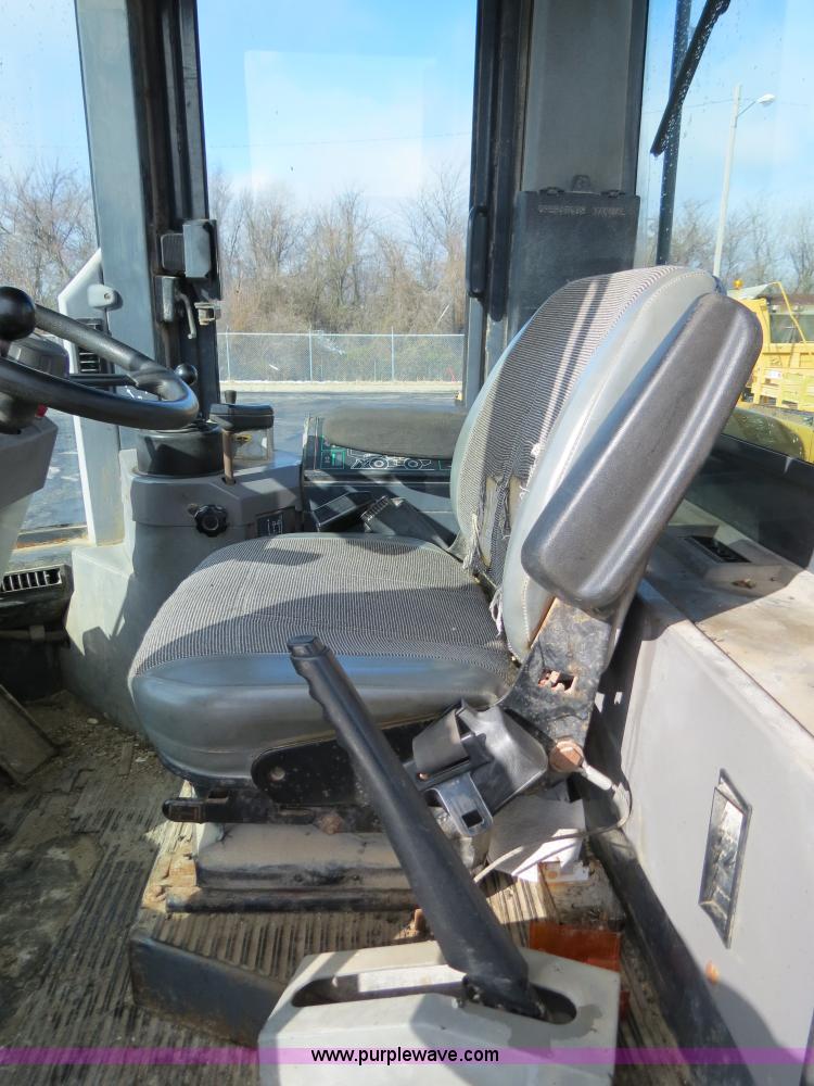 image for item F4334 1998 Case 621B articulated wheel loader