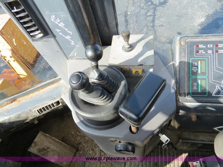 image for item F4334 1998 Case 621B articulated wheel loader