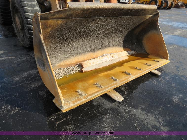 image for item F4334 1998 Case 621B articulated wheel loader