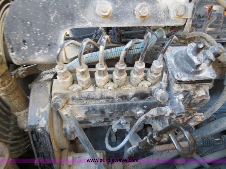 image for item F4334 1998 Case 621B articulated wheel loader