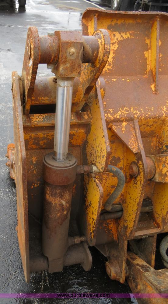 image for item F4335 1989 Case 1155E track loader