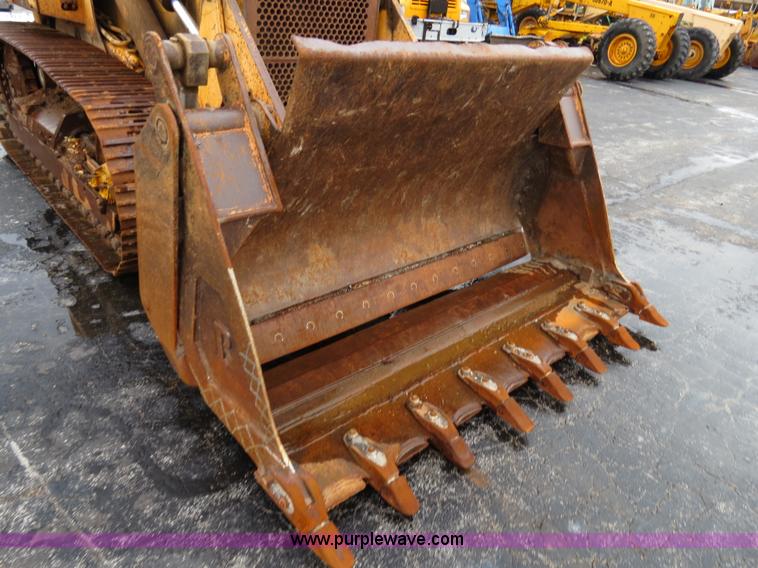 image for item F4335 1989 Case 1155E track loader