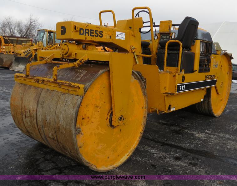 image for item F4336 Dresser 712 roller