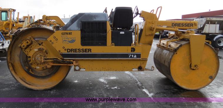 image for item F4336 Dresser 712 roller