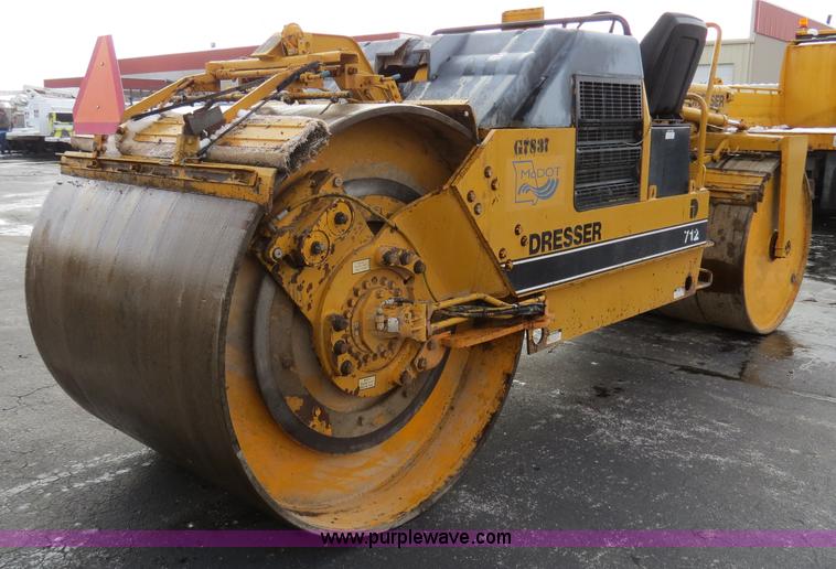 image for item F4336 Dresser 712 roller