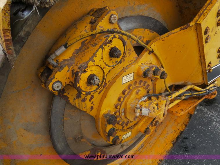 image for item F4336 Dresser 712 roller