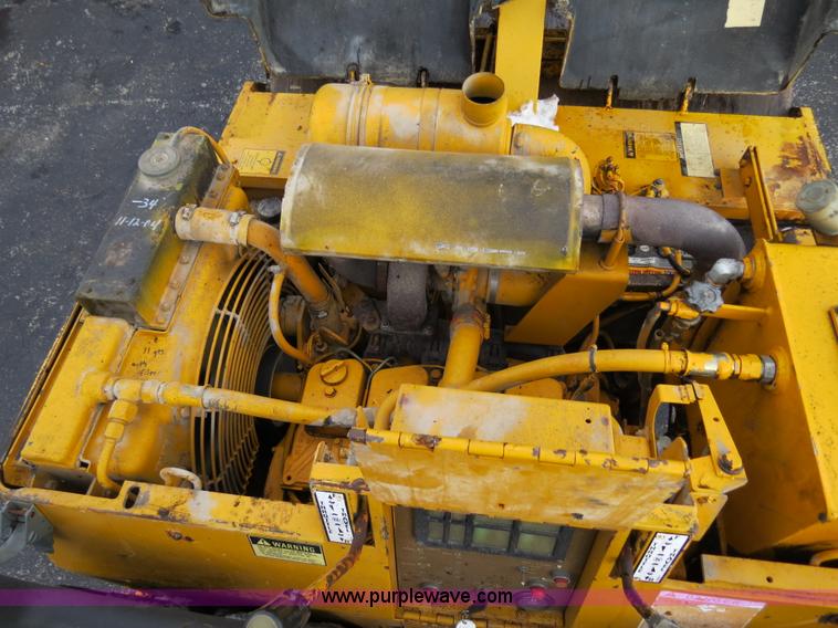 image for item F4336 Dresser 712 roller