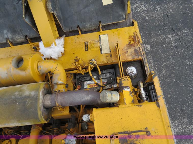 image for item F4336 Dresser 712 roller