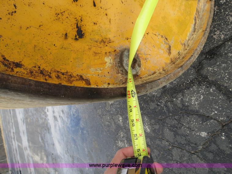 image for item F4336 Dresser 712 roller