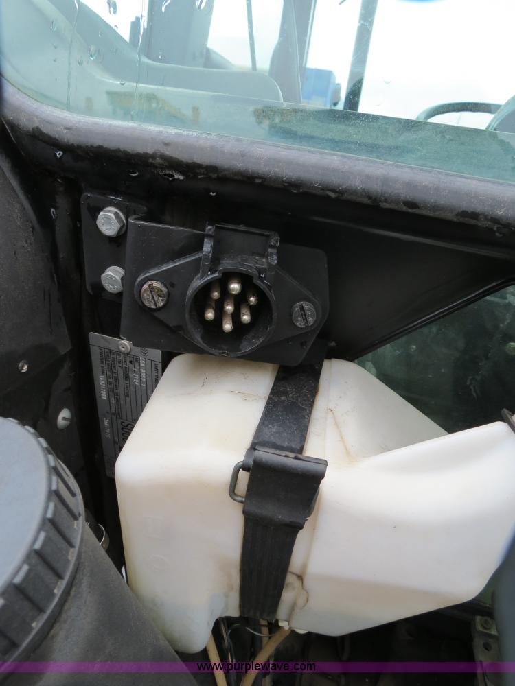 image for item F4338 2003 New Holland TN55D tractor