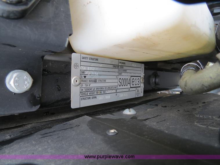 image for item F4338 2003 New Holland TN55D tractor